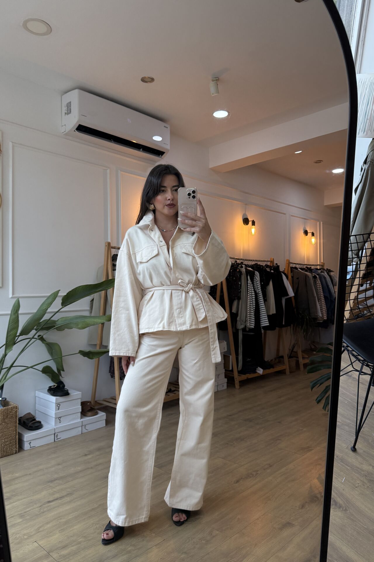 PATLI YAKA DENİM GÖMLEK PANTALON TAKIM
